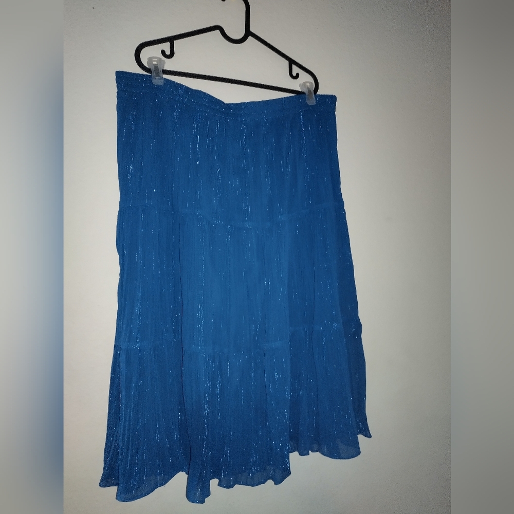 Maggie Sweet Teal Blue Layered Skirt 2x With Shiny Strand Running Through It.